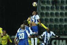 FC Porto e Paços de Ferreira jogaram este domingo na Mata Real