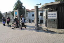 Olívia Magalhães, a professora, de 57 anos, começa hoje a ser julgada por maus-tratos físicos e psicológicos a alunos nas escolas de Aldreu e Fragoso 