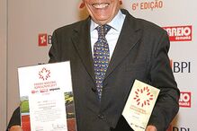 Prémio Personalidade da edição 2017 do Prémio Nacional de Agricultura, o comendador Arménio Miranda foi o fundador da Frulact, que dá trabalho a mais de 700 pessoas. Filho de lavradores do concelho de Barcelos, diz que aprendeu a lavrar com uma charrua e destaca a “enorme diferença” entre a agricultura de hoje e a de há 50 anos