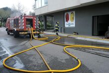 Prédio evacuado devido a incêndio em Leça da Palmeira