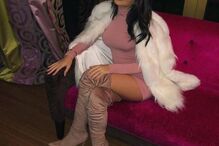 India -malhoa, cantora, adolescente, redes sociais