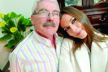 Cláudia Borges num momento familiar de ternura