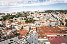 Contratos de crédito à habitação celebrados nos últimos três meses obrigam a um encargo médio mensal de 319 euros  