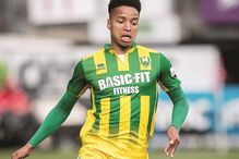 Tyronne Ebuehi tem 22 anos e joga no Den Haag (Holanda)