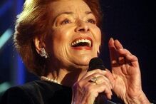 Lys Assia, a priemira vencedora da Eurovisão