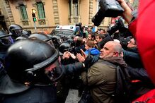 Confrontos em Barcelona