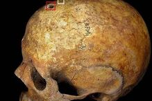 Ossas de mãe e bebé encontradas em Itália 