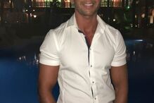 Padre Ricardo Esteves é sex symbol na paróquia