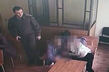 Mulher faz sexo oral a réu em pleno julgamento