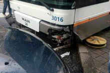 Autocarro envolvido em colisão no Porto