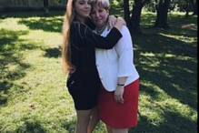 Professora de 41 anos investigada por fazer sexo com aluna menor