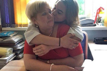 Professora de 41 anos investigada por fazer sexo com aluna menor