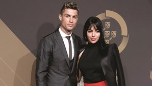Ronaldo oferece anel de 700 mil euros a Georgina
