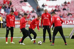 Aquecimento dos jogadores do Benfica 