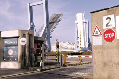 Ponte móvel de Leixões