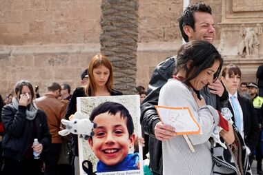 Milhares de pessoas choram a morte de Gabriel Cruz