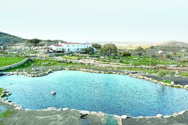 Terreno com habitação detido pela Recprop