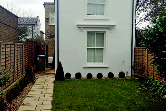 Casa onde residia a família portuguesa, no bairro londrino de Twickenham, ainda tem as fitas da polícia