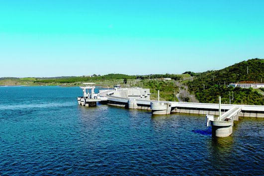 Cota de Alqueva subiu quatro metros em apenas um mês. Está atualmente a três metros da sua capacidade máxima