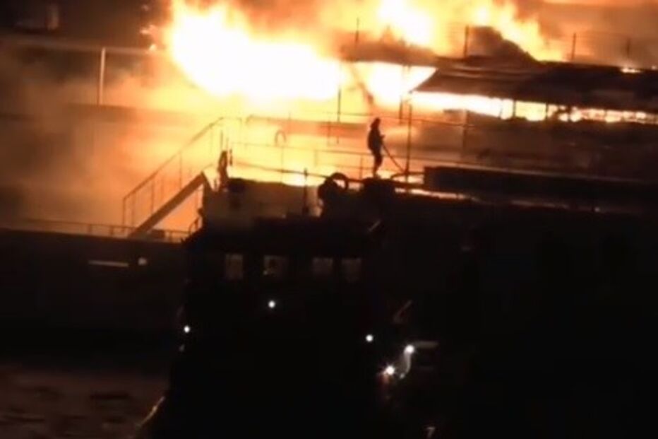 Chamas em Barco em Moscovo