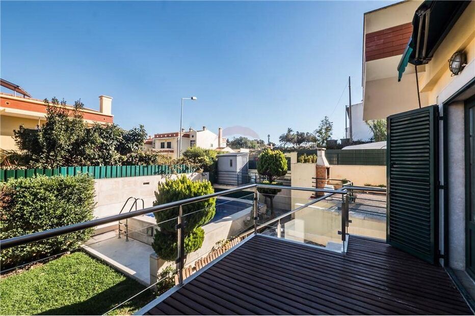 Luciana Abreu colocou casa em Alcabideche à venda por 635 mil euros