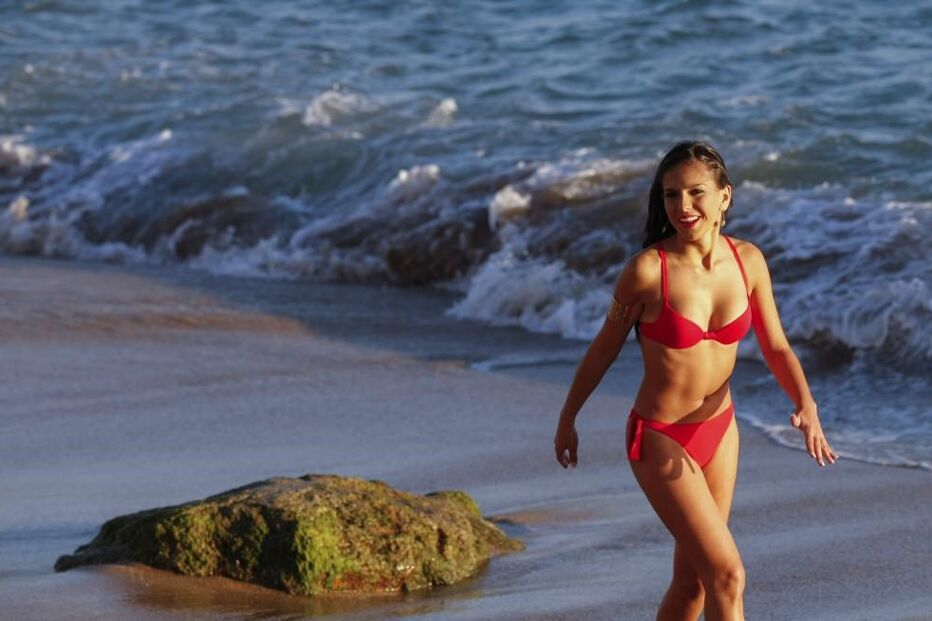 Gabriela Santana protagonizou sessão fotográfica para a revista Vidas