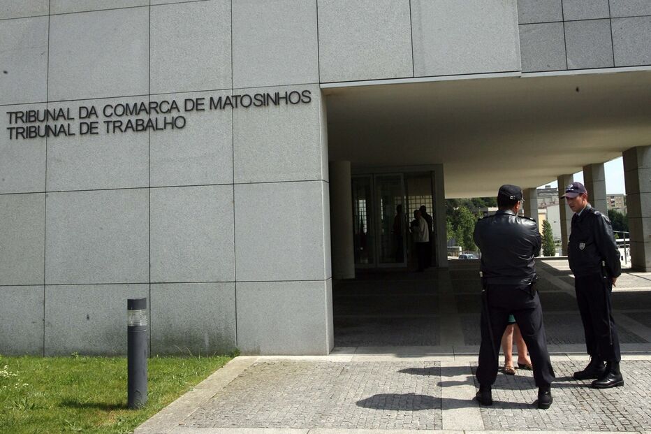 Santo Tirso, abuso sexual, menor, sexo, fotografias eróticas, Matosinhos