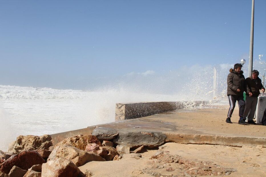 mau tempo, faro, praia