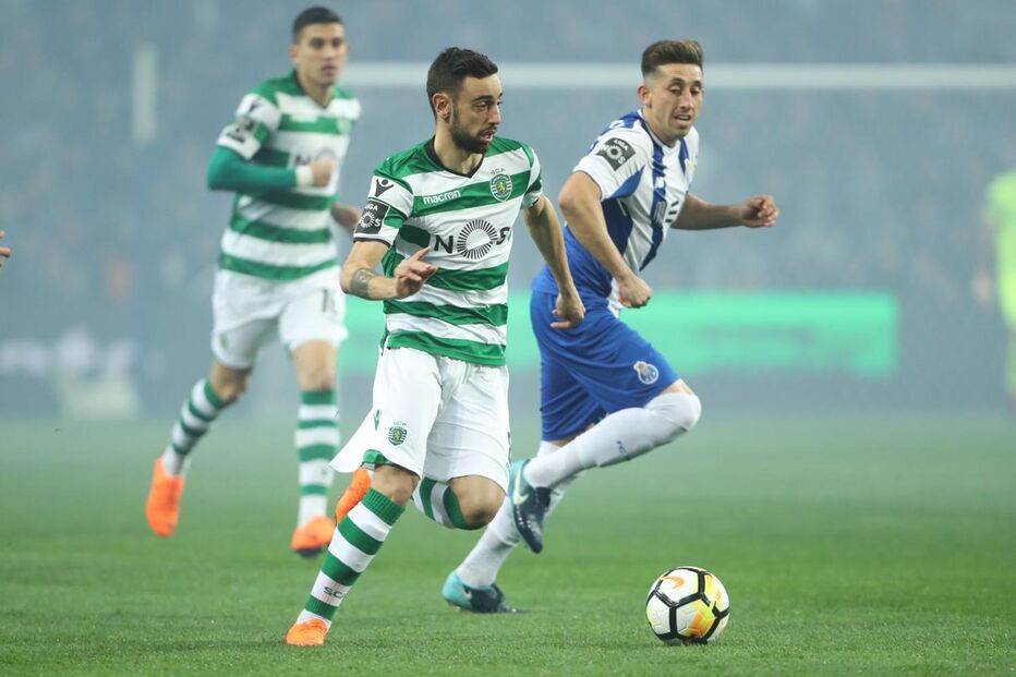 Jogadores em ação no FC Porto - Sporting
