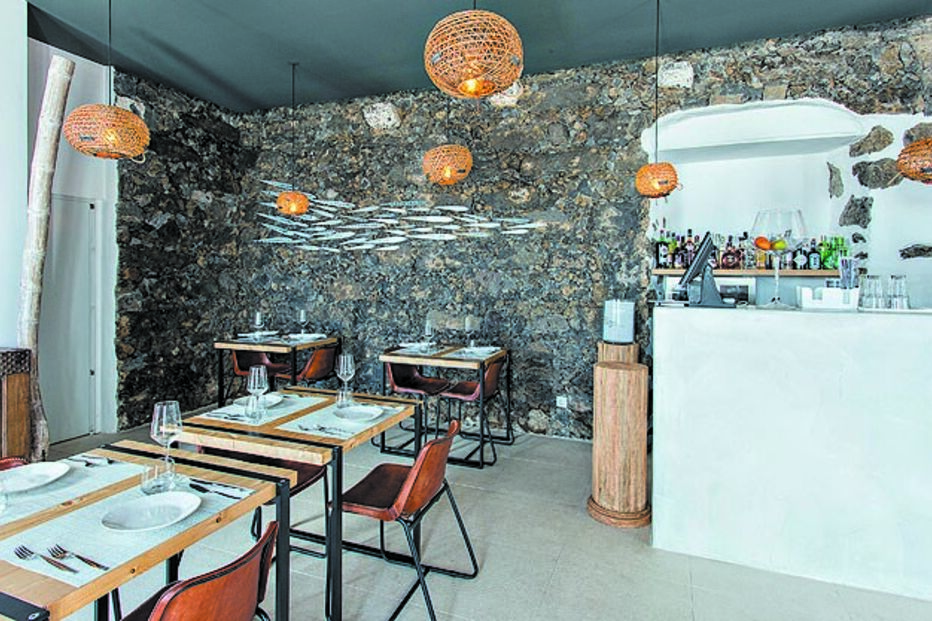 White Exclusive Suites & Villas