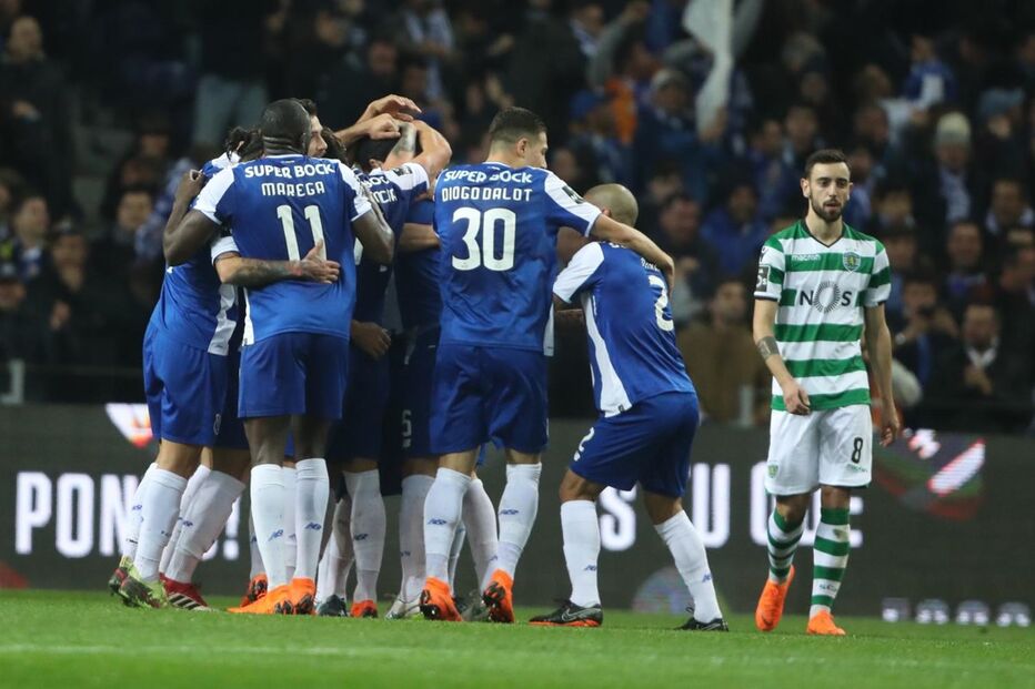 Jogadores do FC comemoram o golo de Marcano