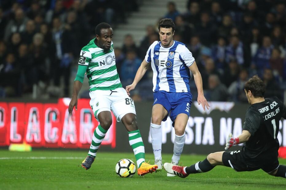 Casillas nega golo a Doumbia