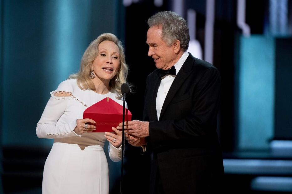 Faye Dunaway e Warren Beatty voltam a entregar o Óscar para melhor filme 