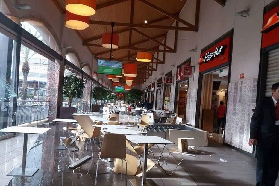 Tornado deixa rasto de destruição no Algarve