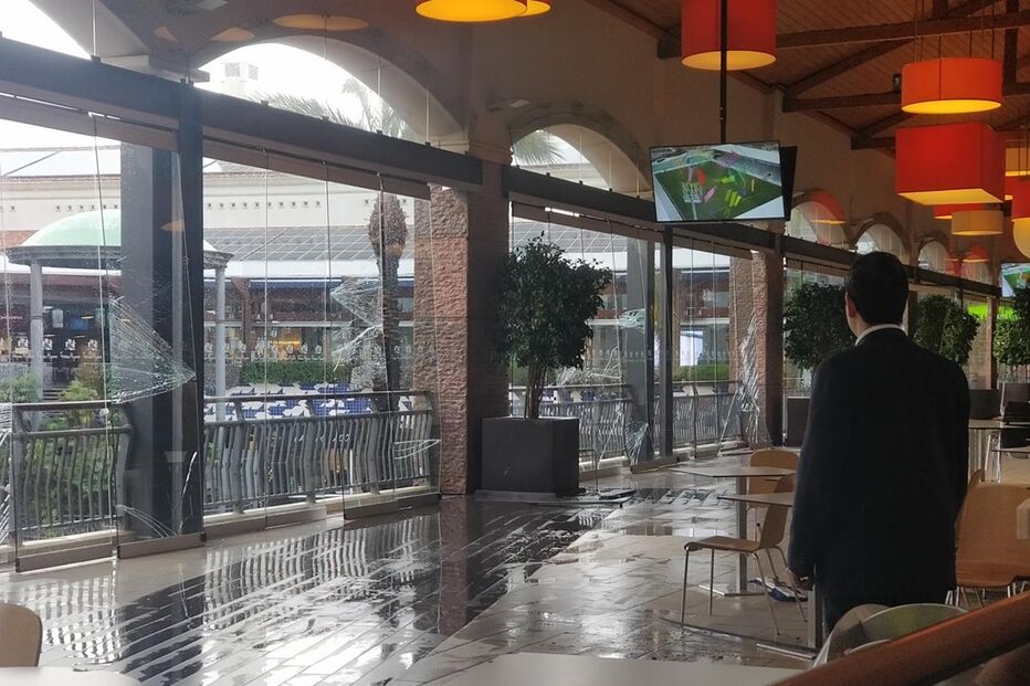 Tornado deixa rasto de destruição no Algarve