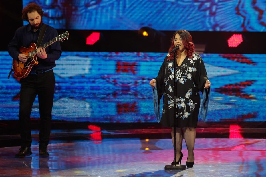 Bandeira Azul, interpretado por Maria Inês Paris