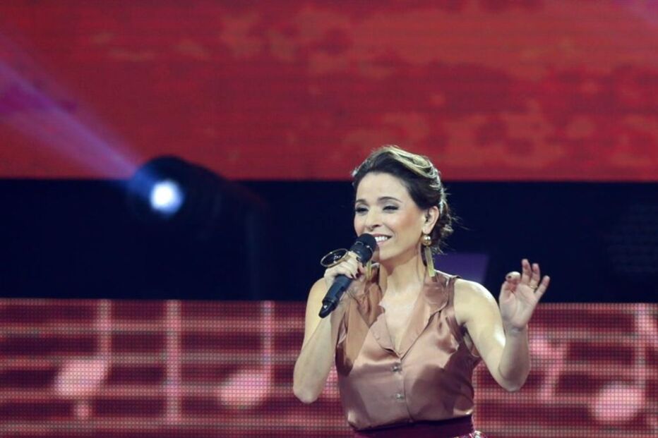 Pra Te Dar Abrigo, interpretado por Anabela