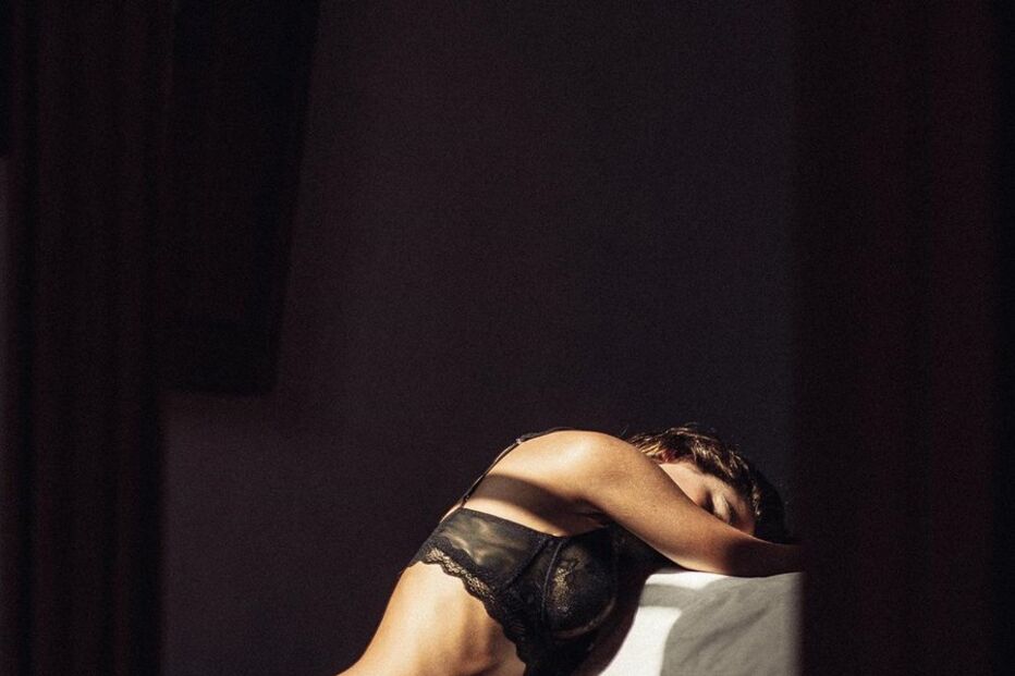 Joana Duarte brilha em lingerie