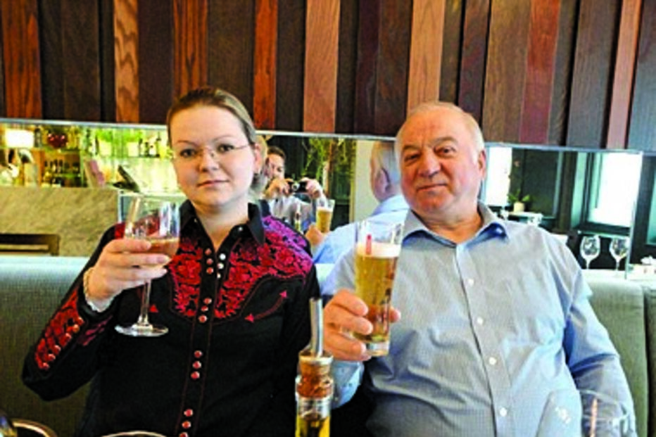 Skripal e a filha numa anterior visita ao restaurante   