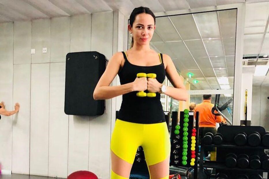 Fernanda Miranda exibe novo decote
