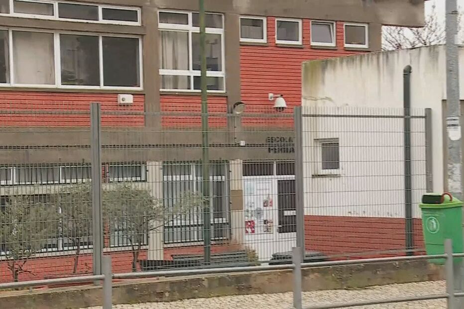 Escola Básica Fernando Pessoa 