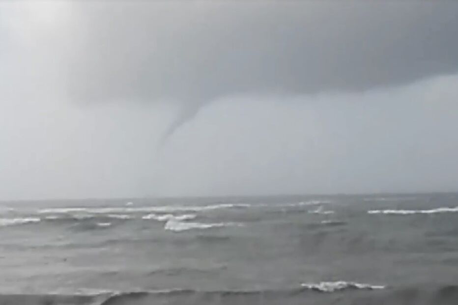 Tornado formou-se sobre Esposende