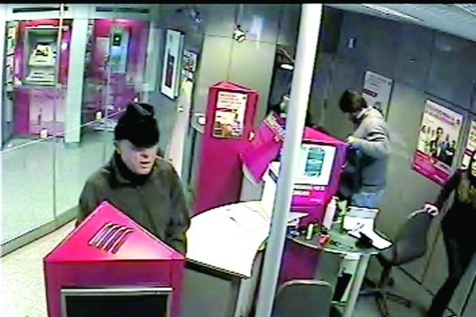 Dupla levou a cabo roubos na Ramada e em Cascais