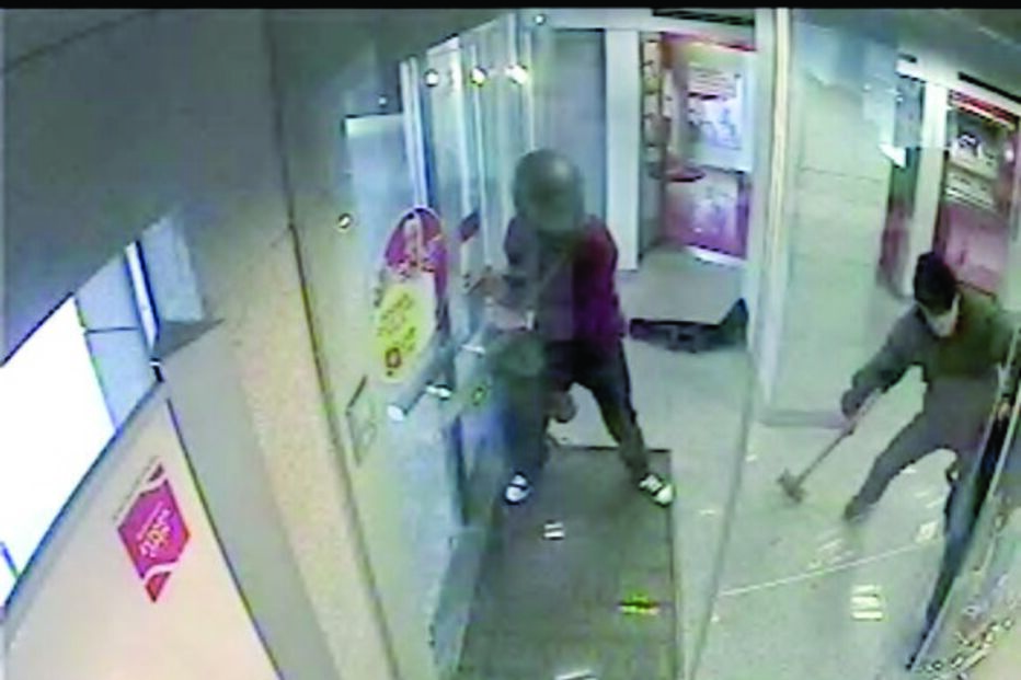 Dupla levou a cabo roubos na Ramada e em Cascais