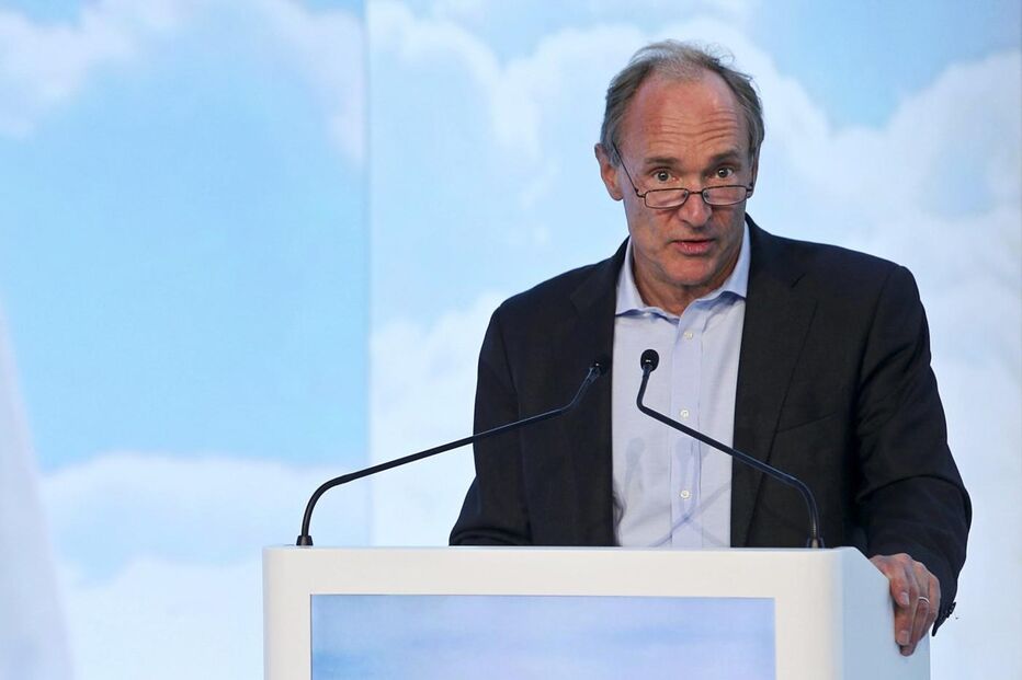 Sir Tim Berners-Lee avisa que a concentração da rede em grandes plataformas oferece riscos e retira criatividade