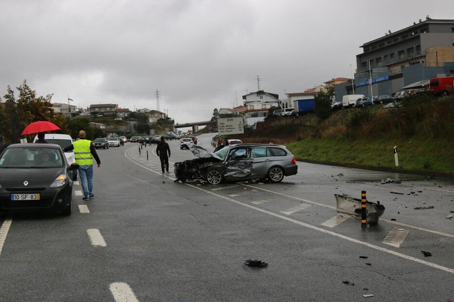 Colisão brutal na EN206, em Fafe, mata jovem e fere bebé