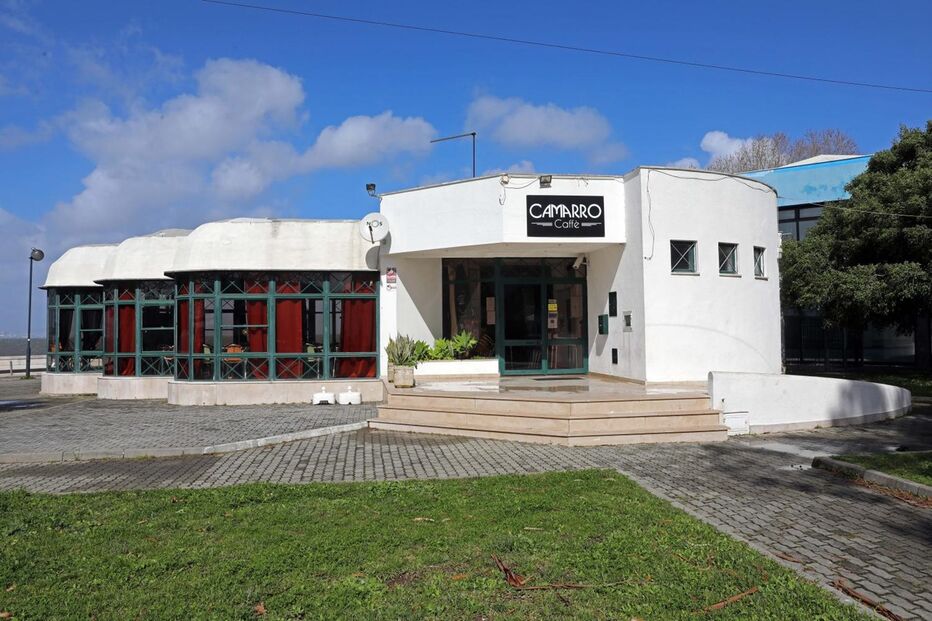 Sargento-ajudante da Marinha disparou em bar no Barreiro e atingiu duas mulheres