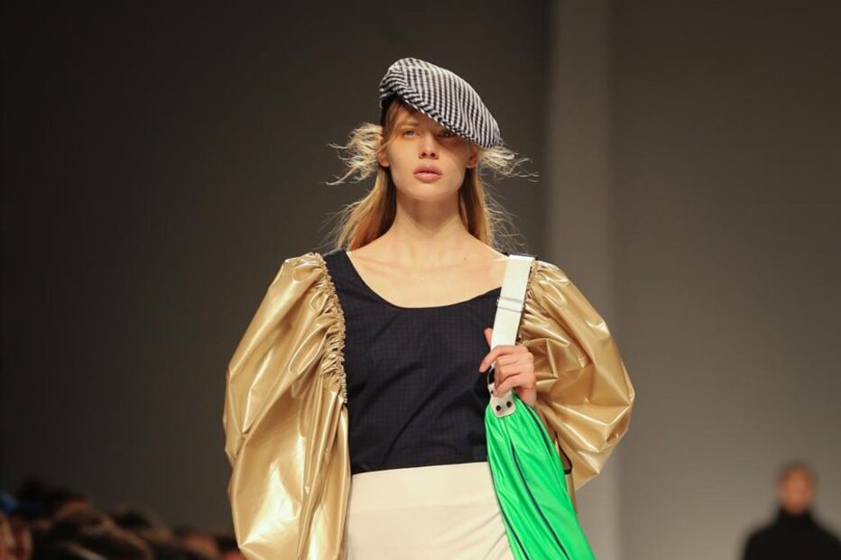 Desfile de Dino Alves