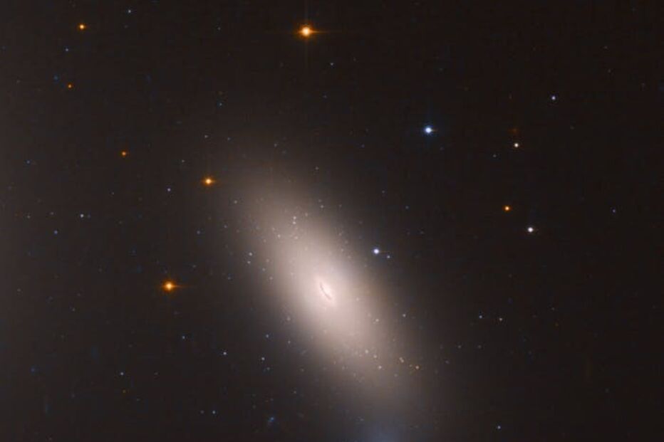 A galáxia NGC 1277