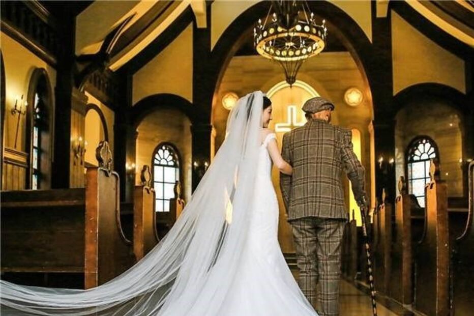 Fu Xuewei, avô, idoso, casamento, noiva falsa, sessão fotográfica